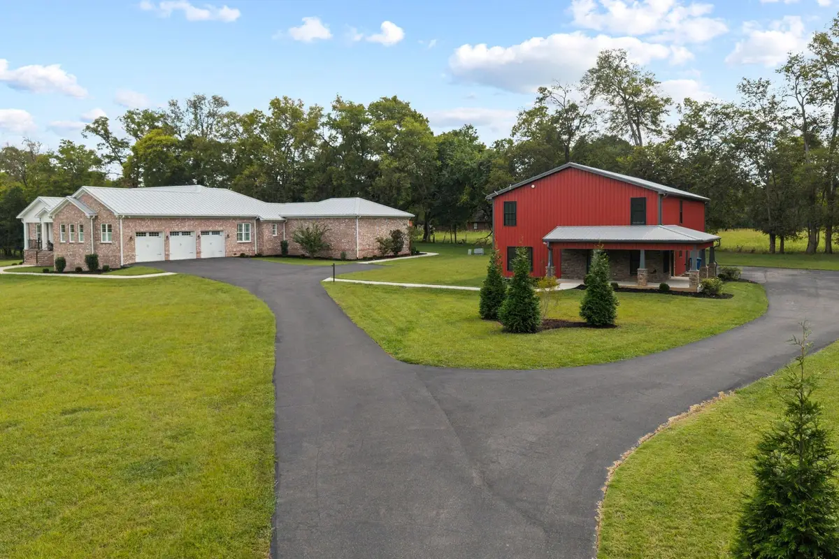 808 N Main St, Mount Pleasant, TN 38474 - #1