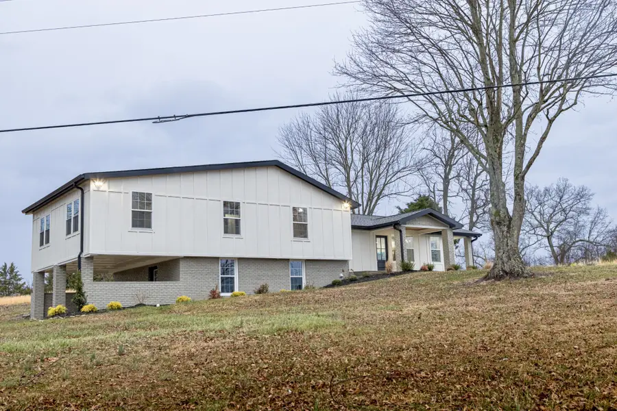 1877 Airport Lake Rd, McMinnville, TN 37110 - #3