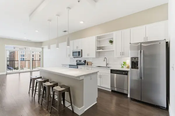 2407 8th Ave S #409, Nashville, TN 37204