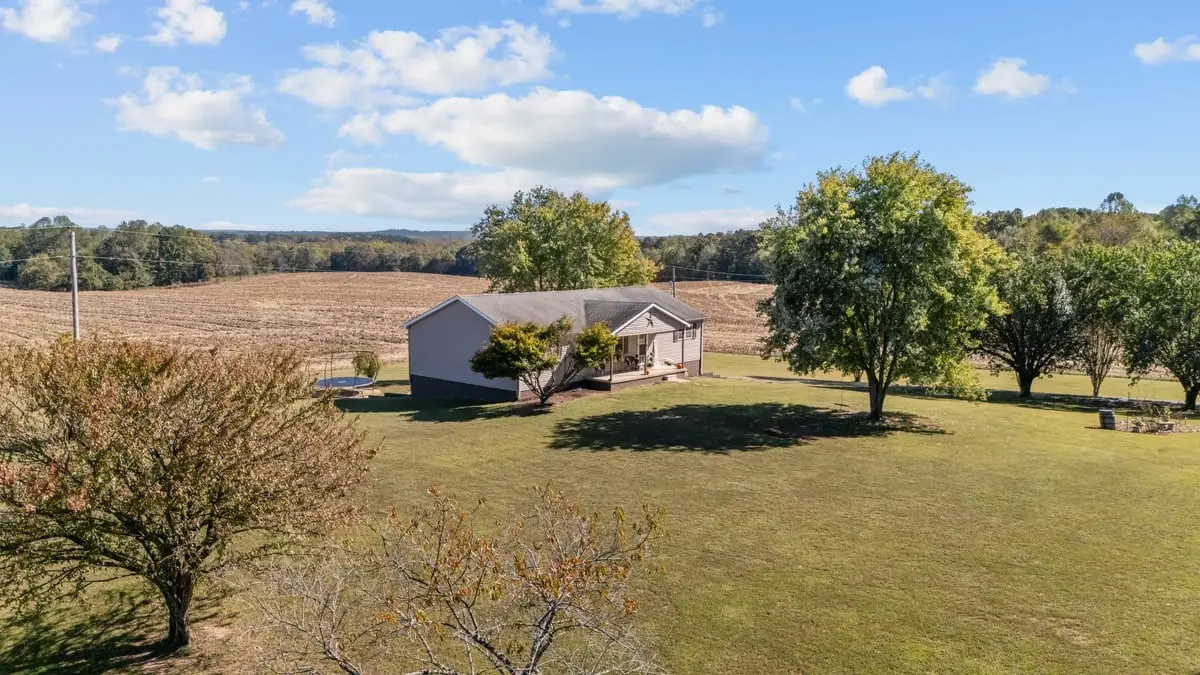 365 Little Benton Rd, Mansfield, TN 38236 - #1