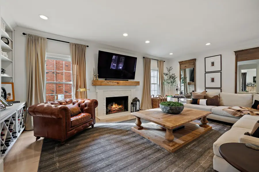 107 Chatsworth Dr, Nashville, TN 37215 - #2