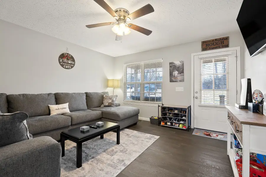 2060 Walker Cove Rd, Sparta, TN 38583 - #3