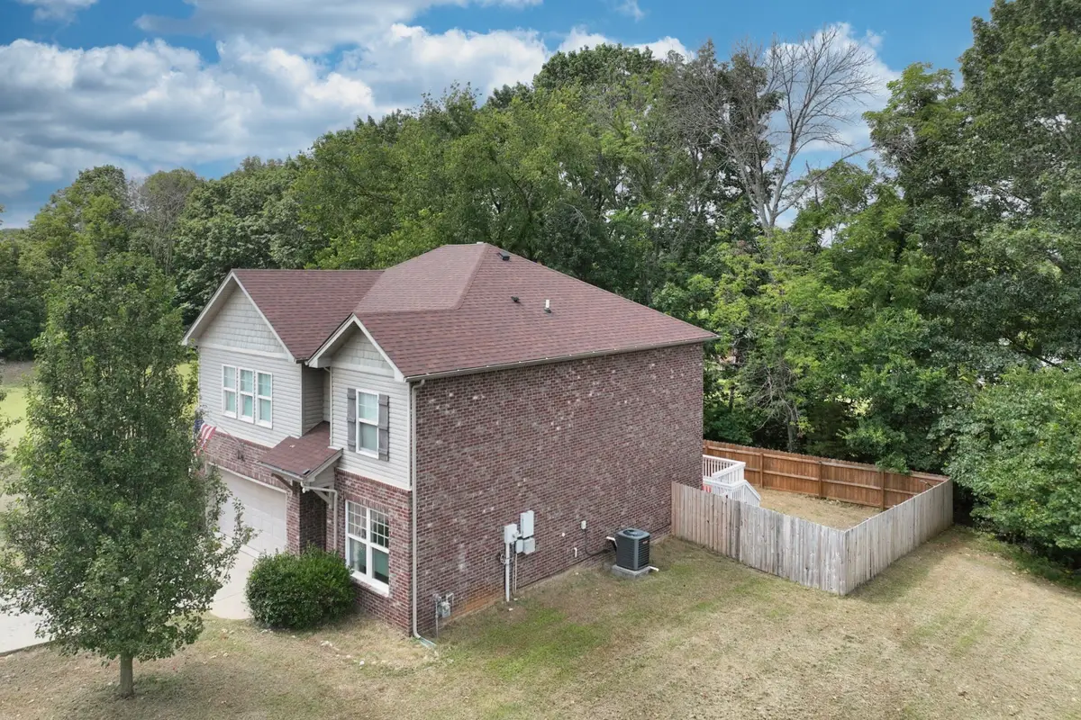 1011 Carriage Trl, Mount Juliet, TN 37122 - #1