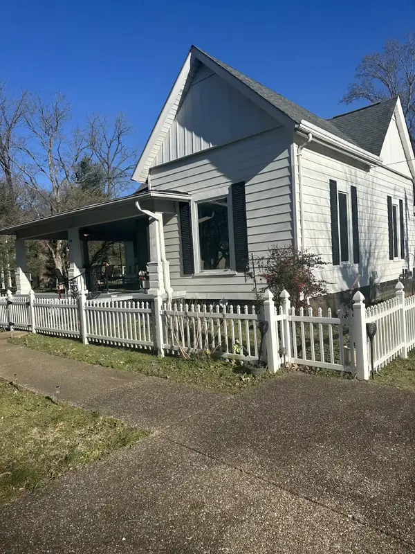 506 N Main St, Mount Pleasant, TN 38474