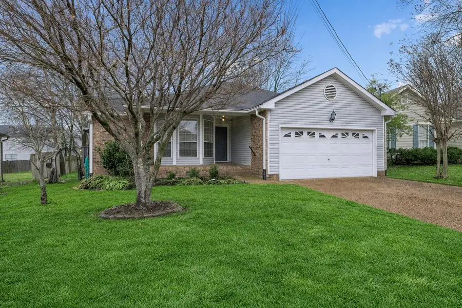 103 Oak Leaf Ct, Hendersonville, TN 37075 - Image #2