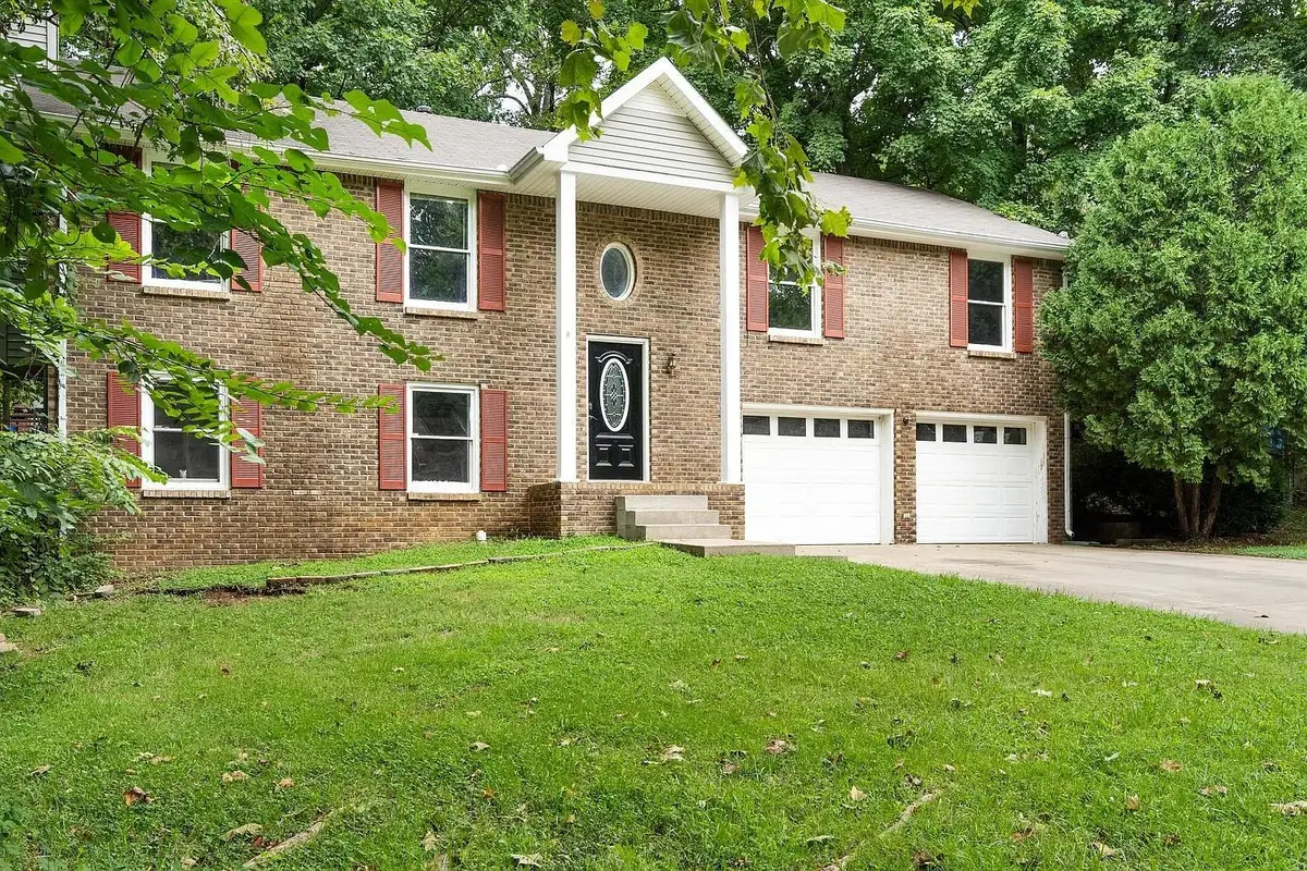 215 Pine Mountain Rd, Clarksville, TN 37042 - Image #1