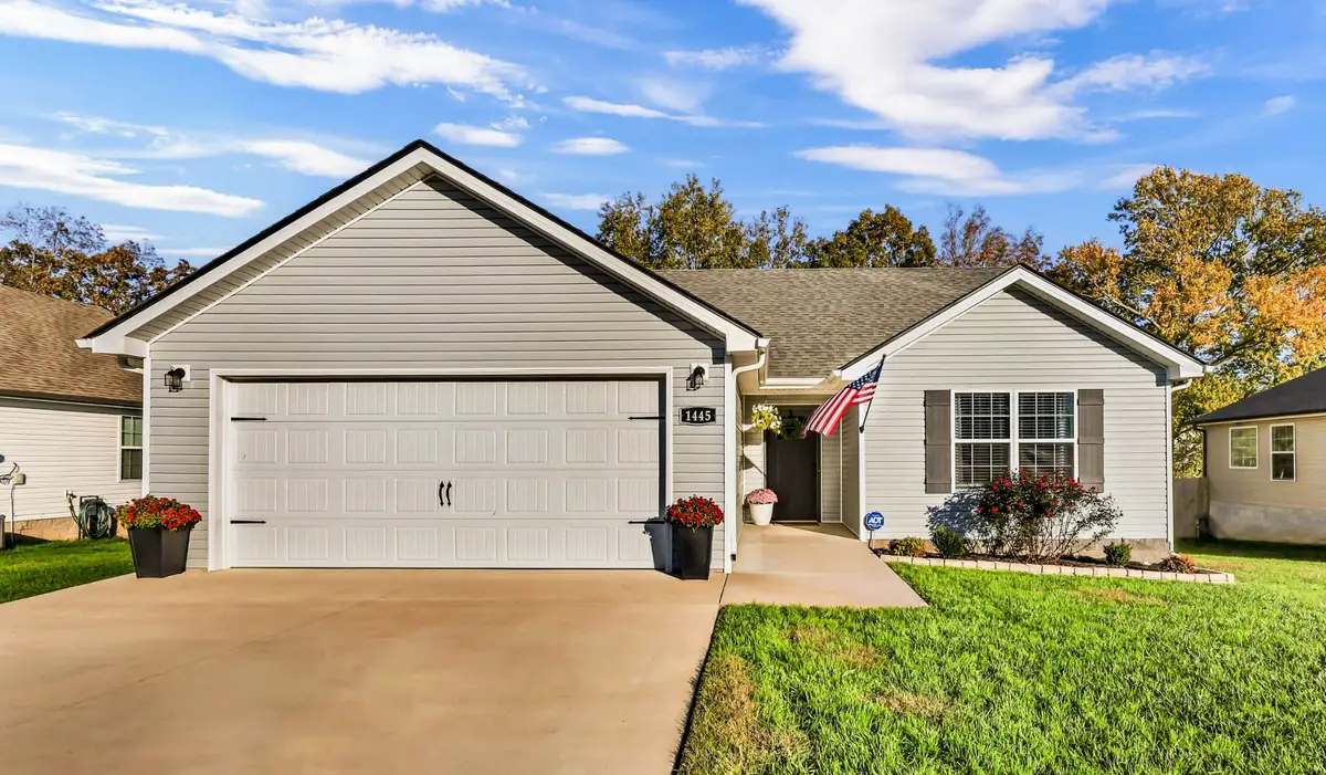 1445 Fredrick Dr, Clarksville, TN 37042 - Image #1