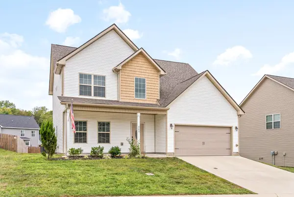 202 Geneva Ln, Clarksville, TN 37040