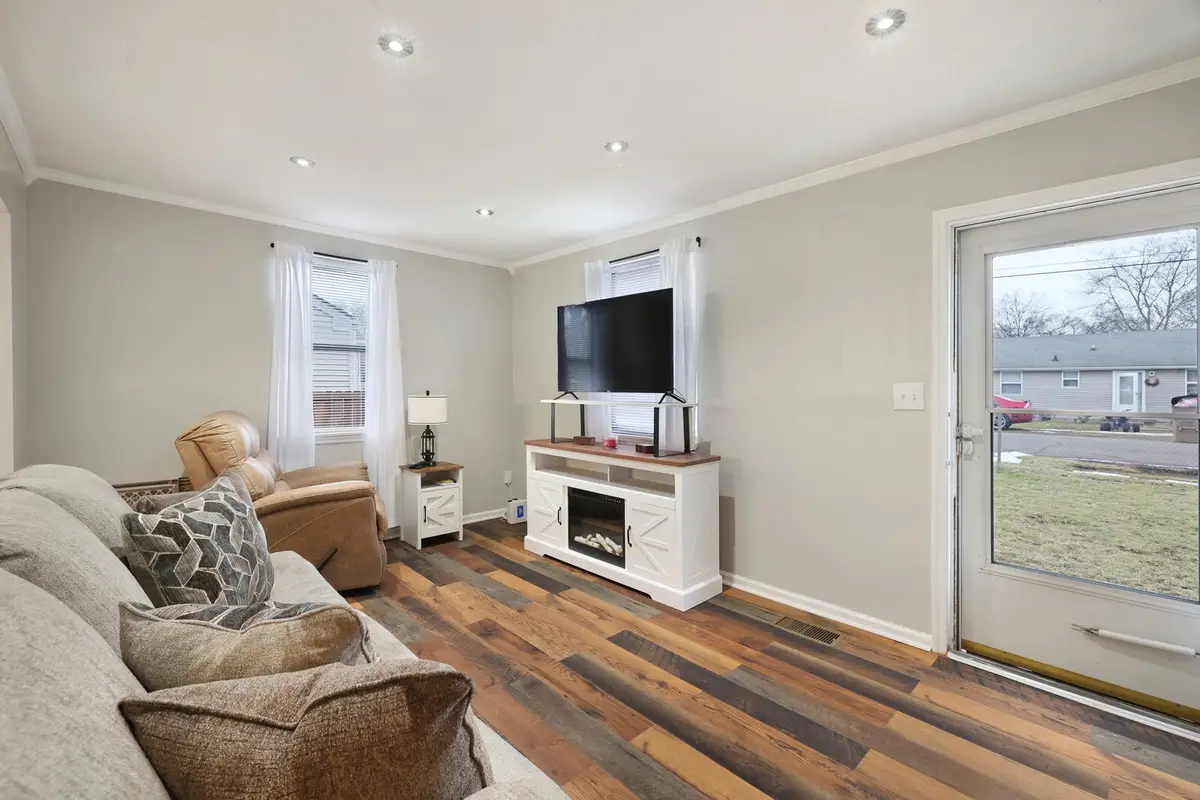 5805 Couch Dr, Nashville, TN 37209 - Image #1