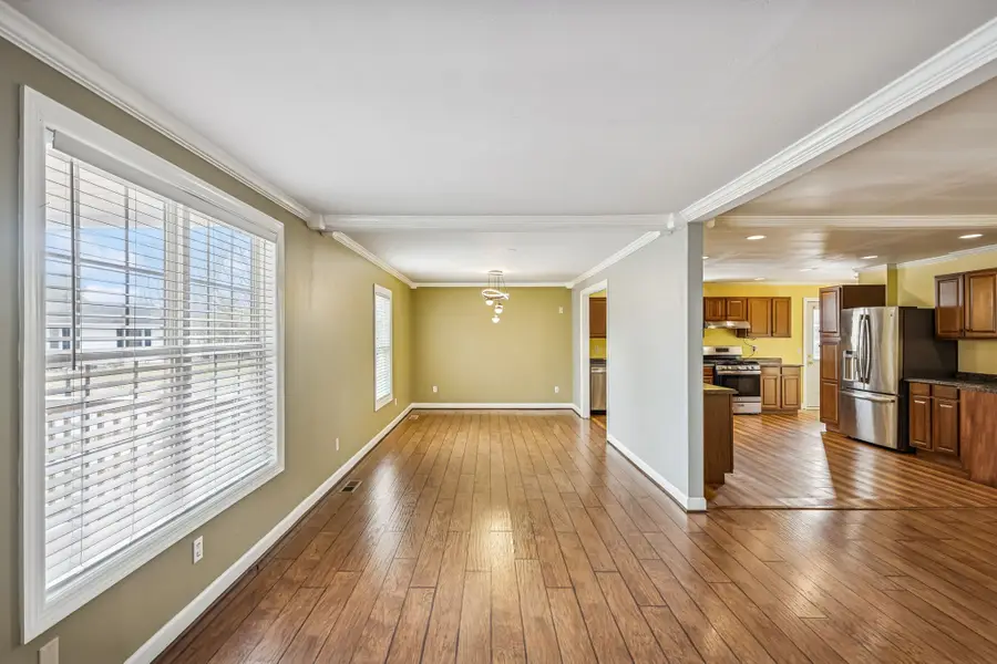 1210 Woodland Dr, Manchester, TN 37355 - #3