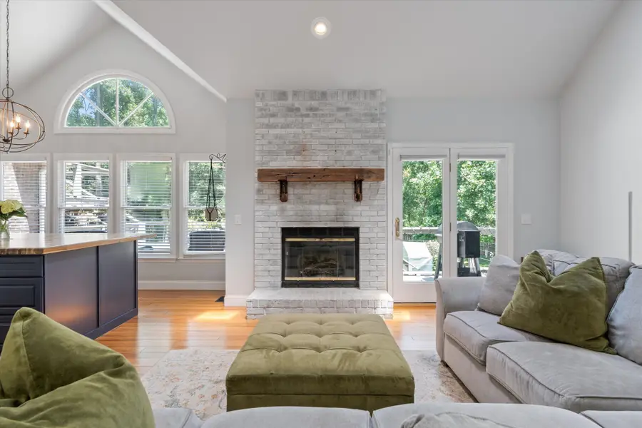 124 Laural Hill Dr, Smyrna, TN 37167 - #2