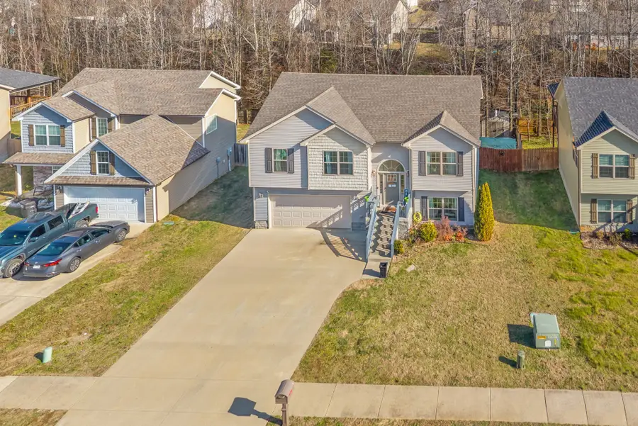 1376 Freedom Dr, Clarksville, TN 37042 - Image #3