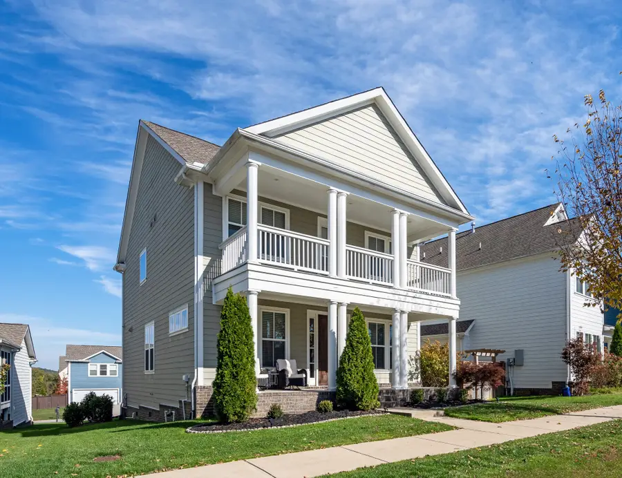 3228 Vinemont Dr, Thompsons Station, TN 37179 - Image #2