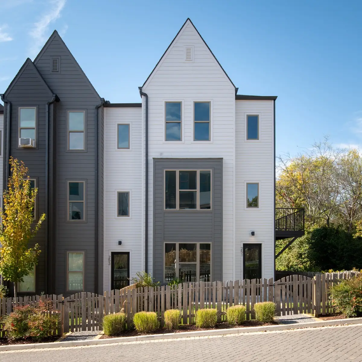 251 Arrowhead Dr, Nashville, TN 37216 - #1