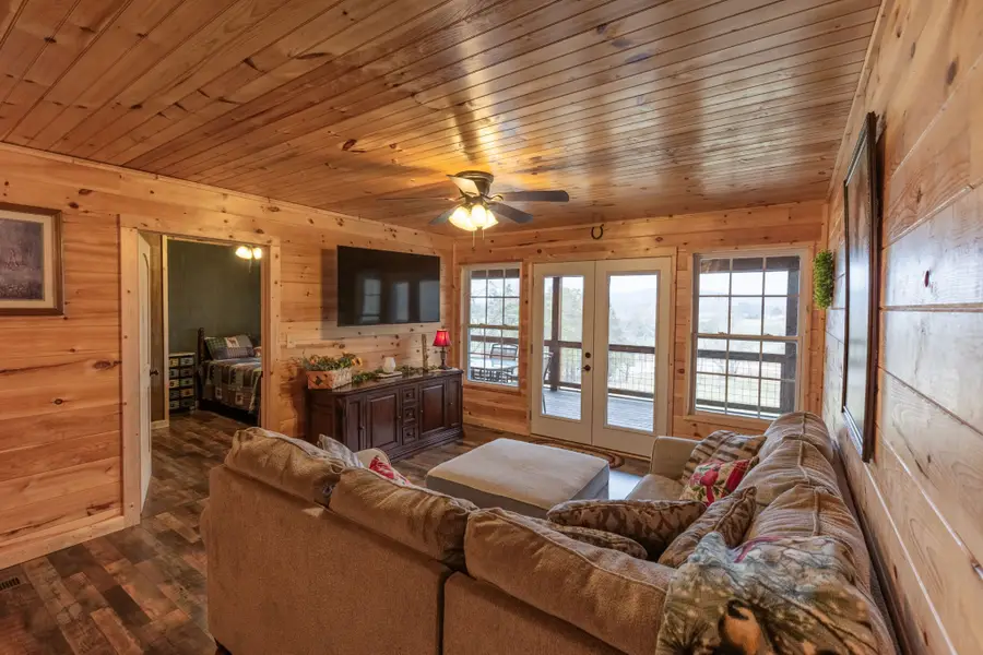 303 Walnut Grove Ln, McMinnville, TN 37110 - #2