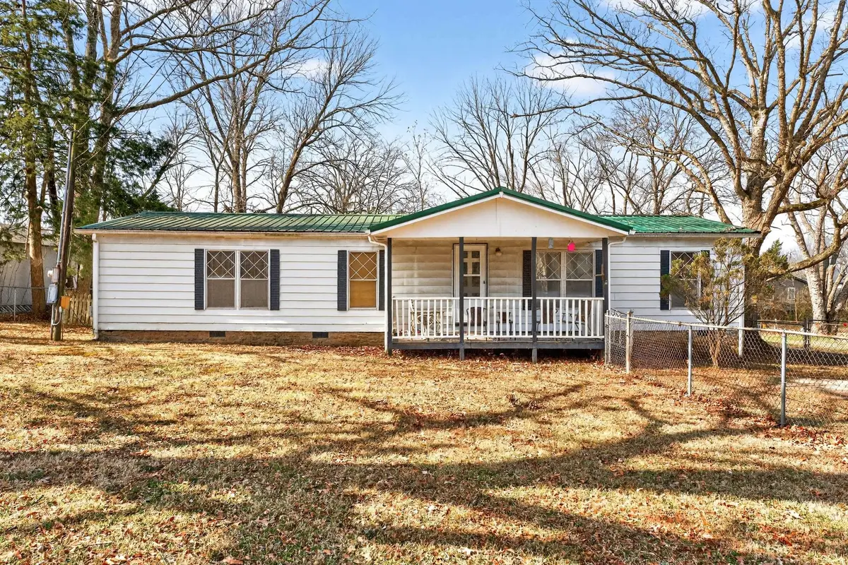 133 Hillview Dr, La Vergne, TN 37086 - Image #1