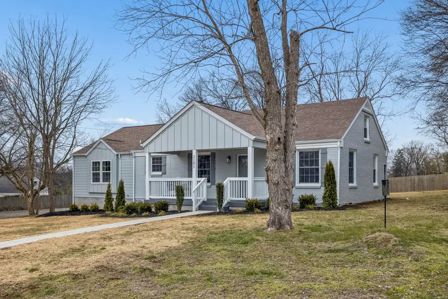 2101 Avalon Dr, Nashville, TN 37216 - Image #2