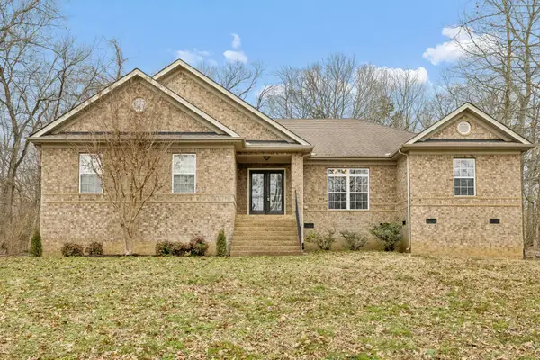 1676 Center Star Rd, Columbia, TN 38401