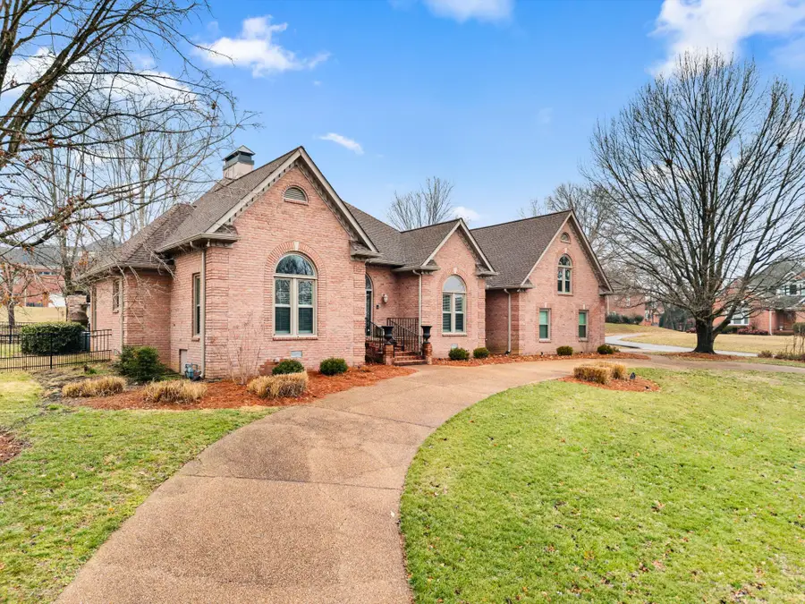 601 Ward Cir, Old Hickory, TN 37138 - #2