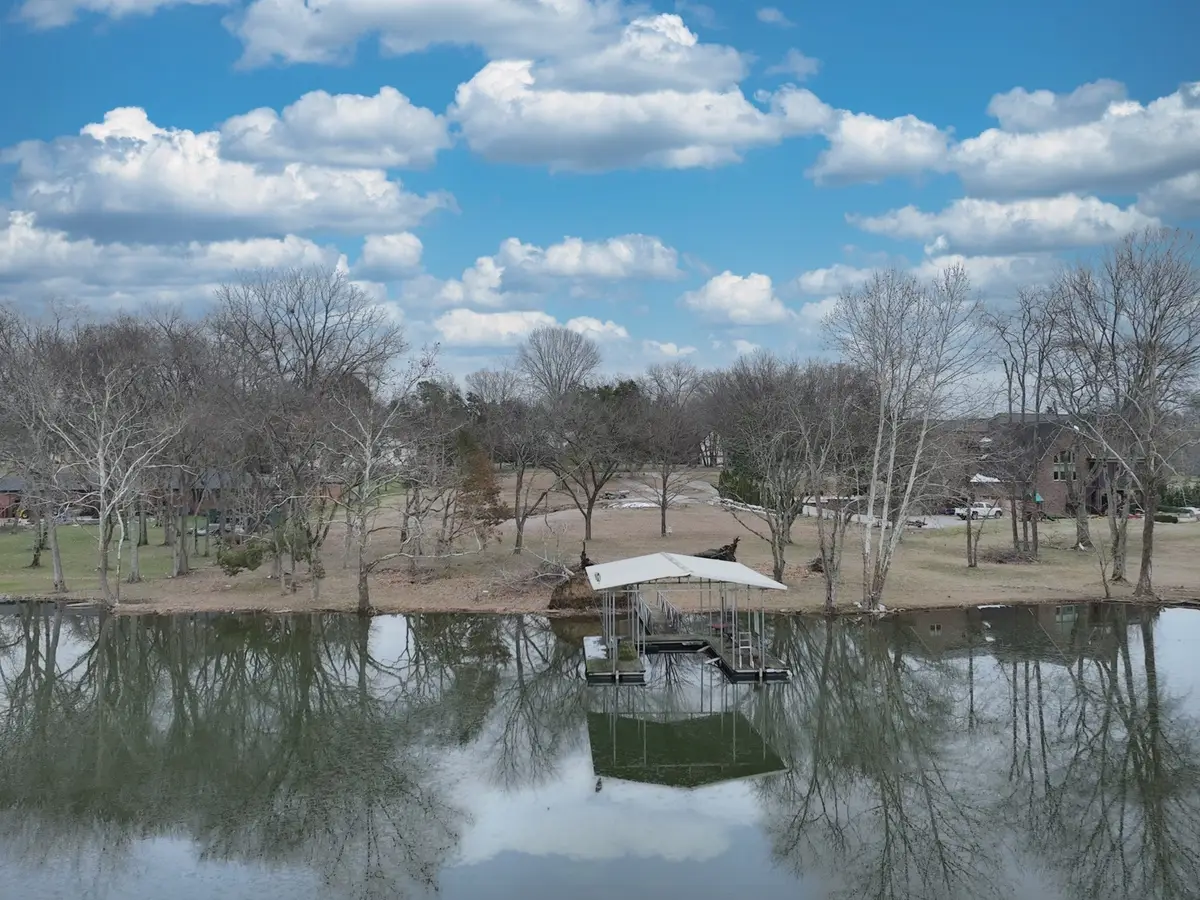 220 Bluegrass Dr, Hendersonville, TN 37075 - Image #1