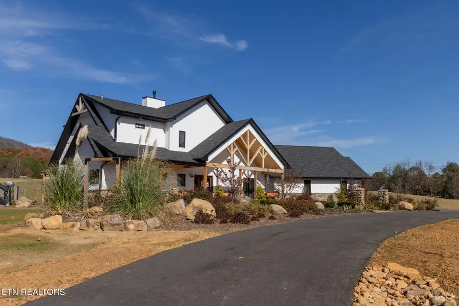 1010 Keener Rd, Cosby, TN 37722 - #3