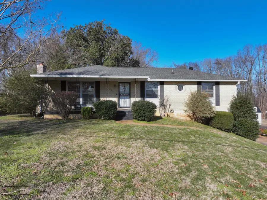 140 Roberta Dr, Hendersonville, TN 37075 - Image #2