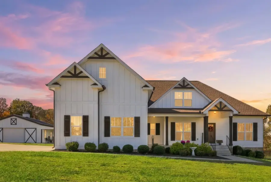 3378 New Hall Rd, Greenbrier, TN 37073 - #2