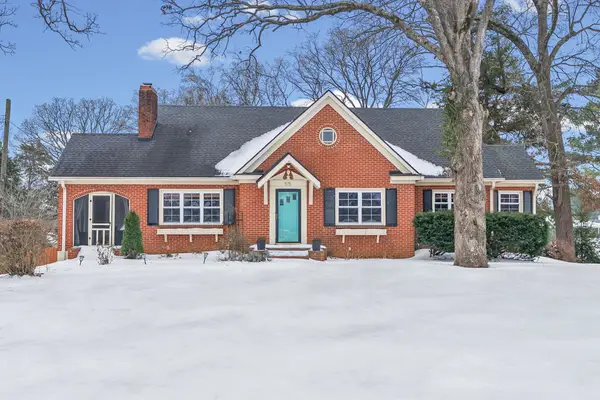 515 Country Club Ln, Hopkinsville, KY 42240