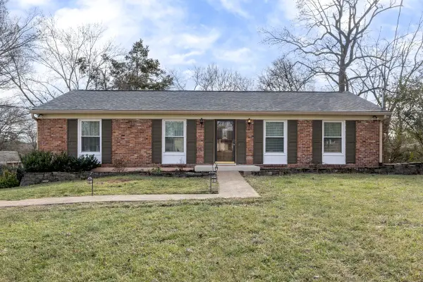 203 Garrett Dr, Nashville, TN 37211