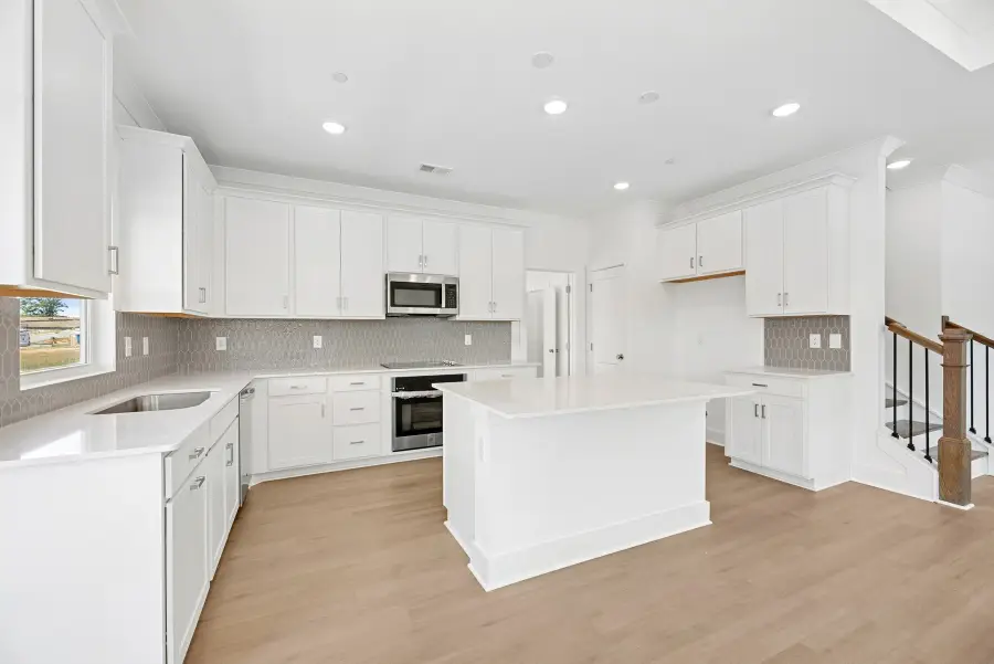 2561 Peaceful Valley Drive, Columbia, TN 38401 - #2