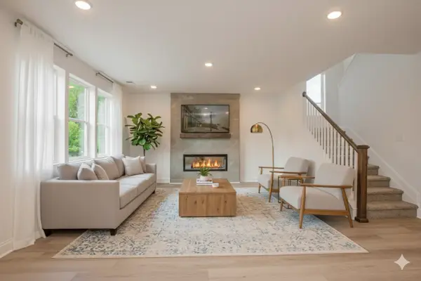 1557 Oak Springs Dr, Columbia, TN 38401