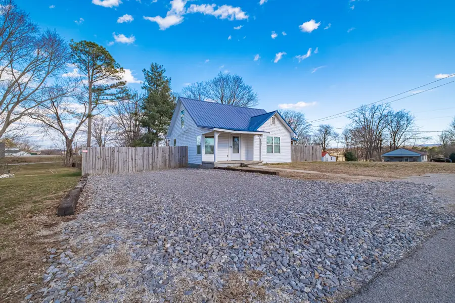 101 Highland St, Winchester, TN 37398 - #2