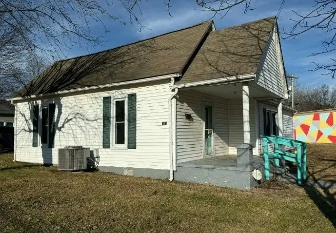 102 Taft St, McMinnville, TN 37110 - #2