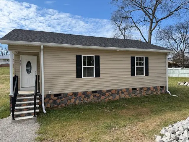 206 Hotel St, Decherd, TN 37324 - #1