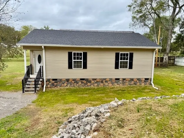 206 Hotel St, Decherd, TN 37324 - #2