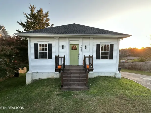 2440 Honey Grove Lane, Knoxville, TN 37923