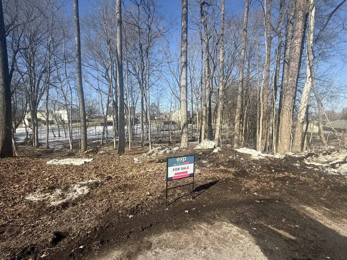 140 Queens Ct, Clarksville, TN 37043 - #1