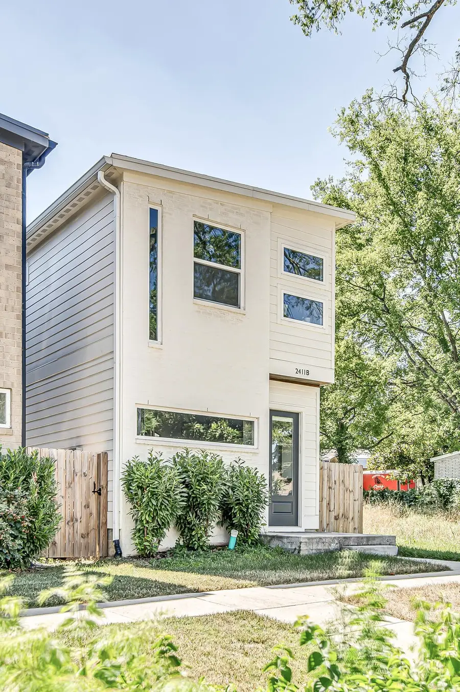 2411B Middle St, Nashville, TN 37208 - Image #2