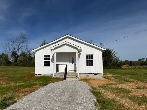 3336 Oak Grove Rd, Decherd, TN 37324