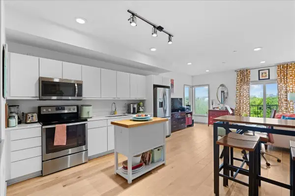 400 Herron Dr #108, Nashville, TN 37210