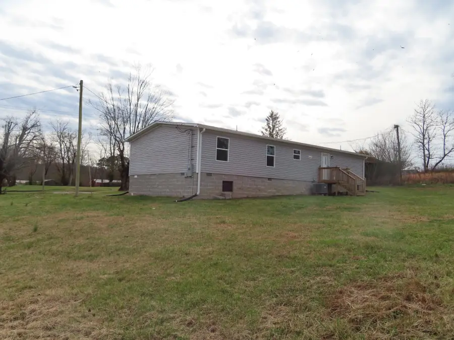 355 7th St, Tracy City, TN 37387 - #3