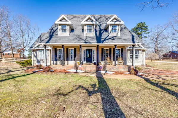 831 Columbia Hwy, Hohenwald, TN 38462