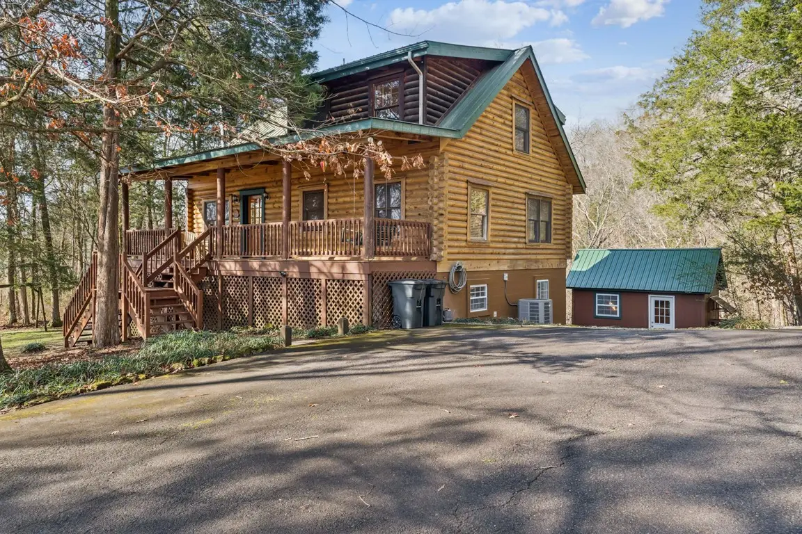 1140 Leatherwood Rd, White Bluff, TN 37187 - Image #1