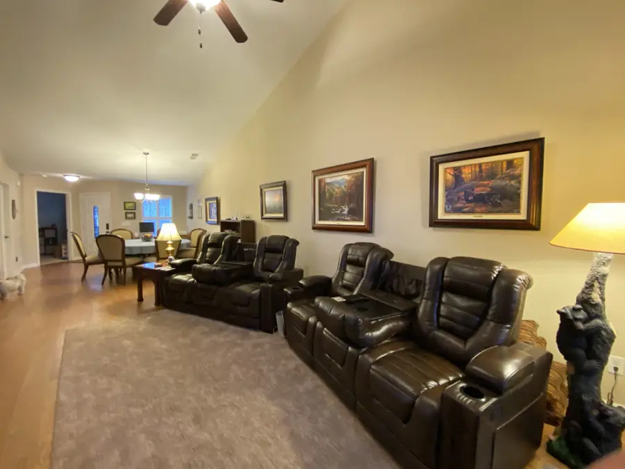 395 Devon Chase Hl #4102, Gallatin, TN 37066 - Image #2