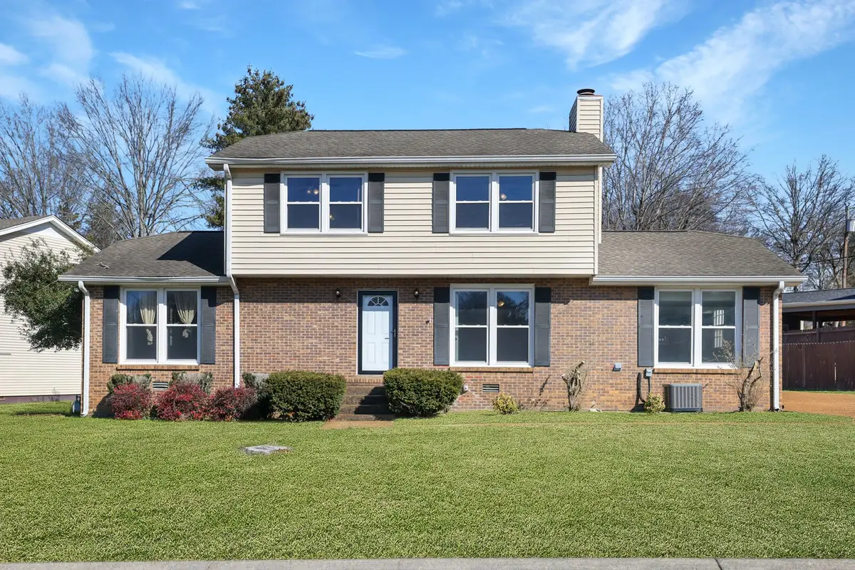 6917 Stone Creek Rd, Nashville, TN 37221 - #1