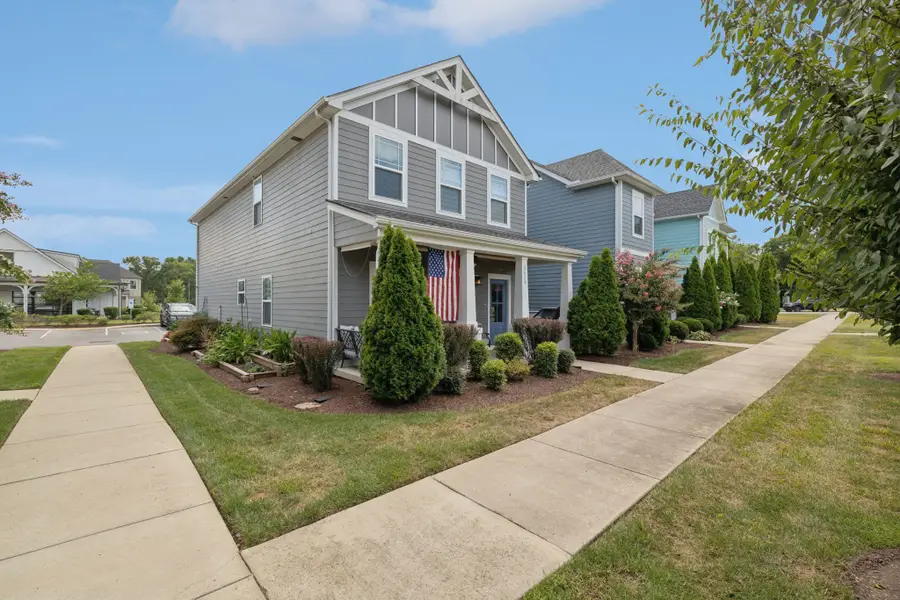 3009 Kimley Shores Dr, Hendersonville, TN 37075 - #3