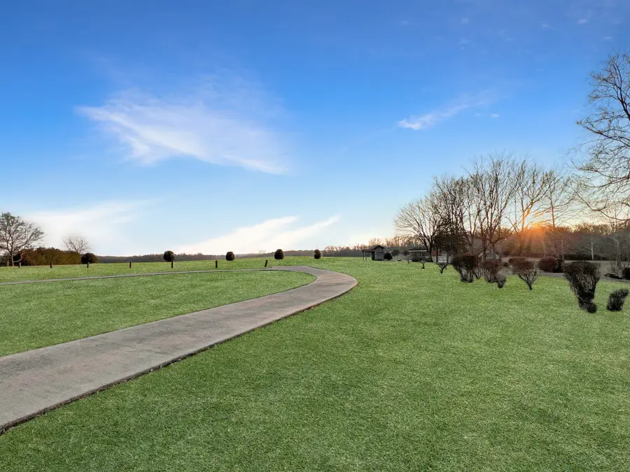 2982 Harvey Bowden Rd, Paris, TN 38242 - #2