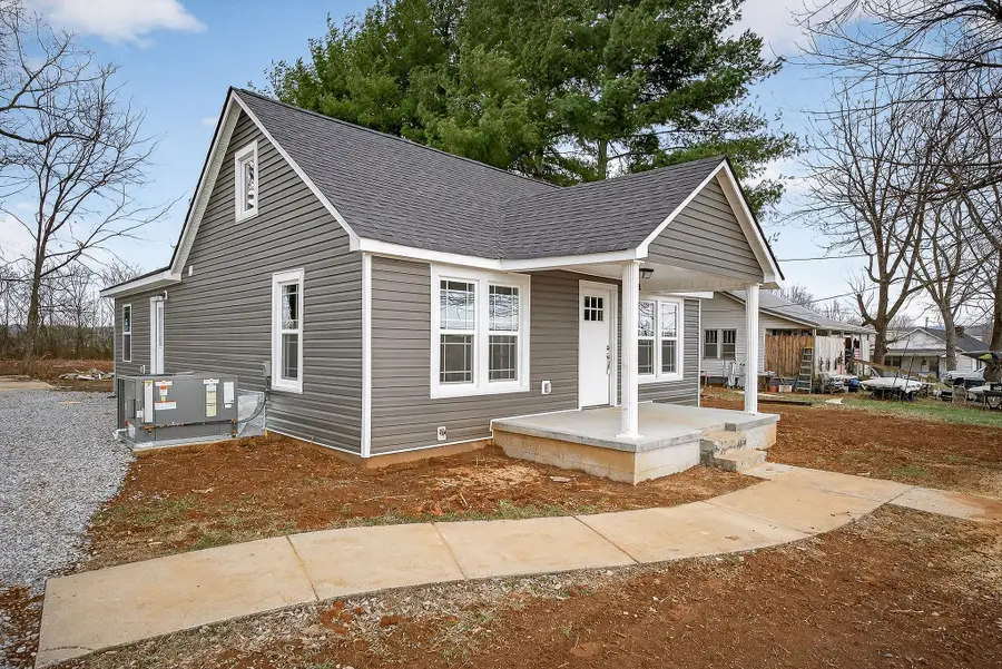 526 Roosevelt Dr, Sparta, TN 38583 - #3