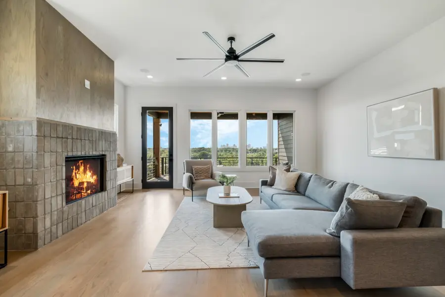 2118 Cliff Dr, Nashville, TN 37218 - Image #2