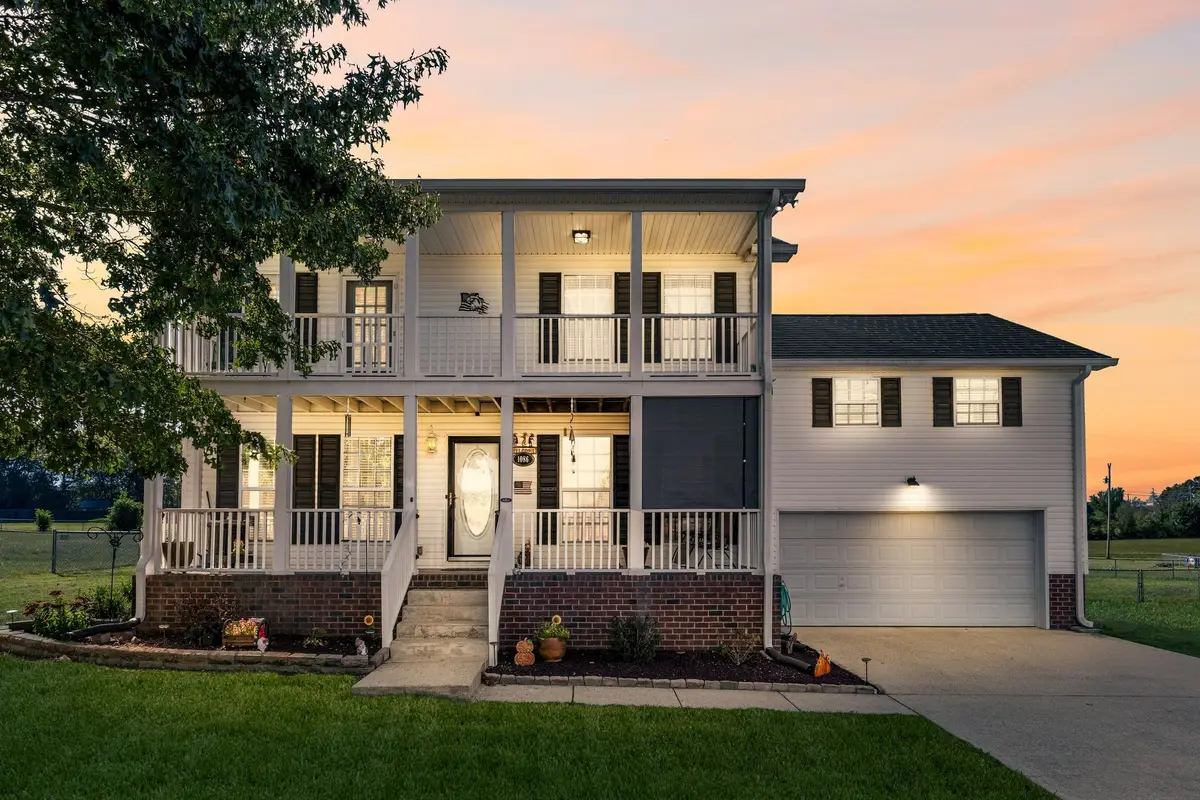 1086 Jason Cir, Ashland City, TN 37015 - #1